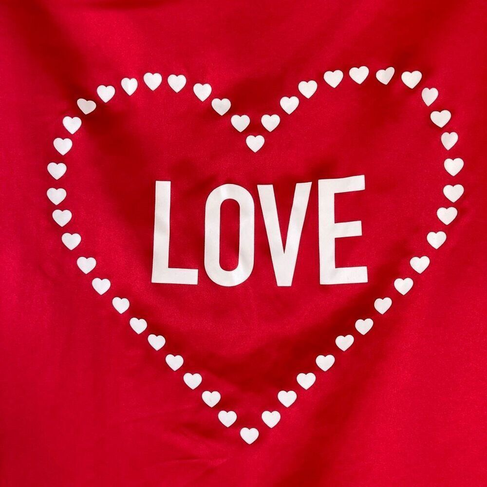 Victoria's Secret Red Satin LOVE Heart Silky Kimono Robe One Size Honeymoon NWT - Picture 3 of 6